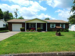 1212 Woodcrest Dr, Ravenswood, WV 26164