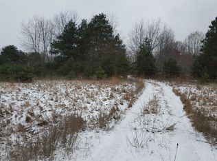 7450 14 Mile Rd NE, Rockford, MI 49341