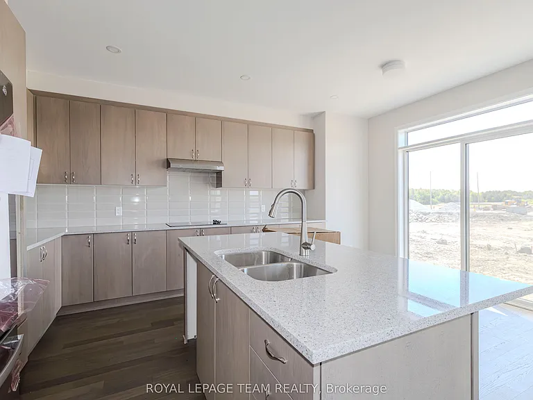 475 Meynell Rd — Photo 15
