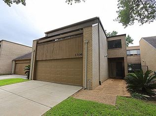 1306 Chardonnay Dr, Houston, TX 77077