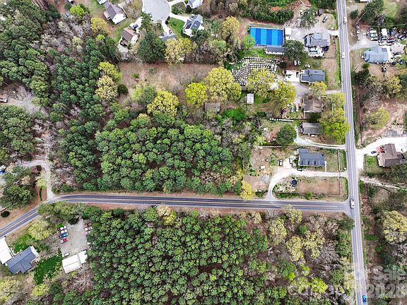 2nd image of 1535 Ruritan Rd