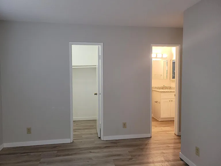 28681 Calle Del Lago #D — Photo 12