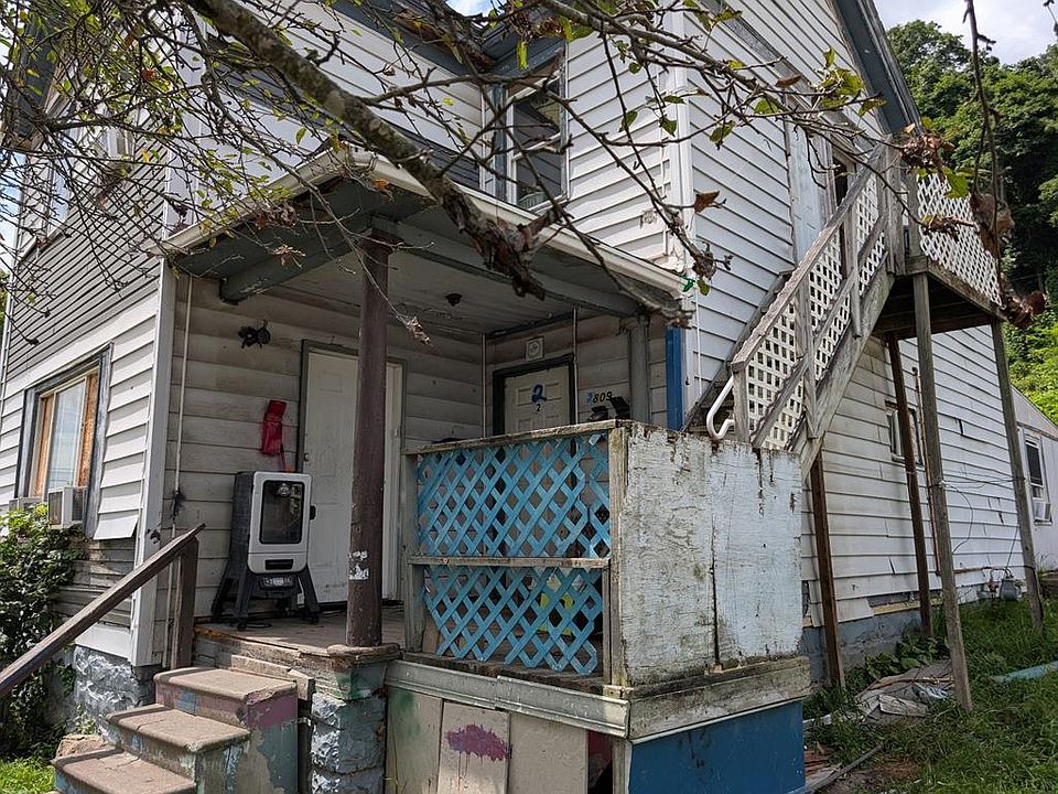 1st image of 2809 Gallia St #3