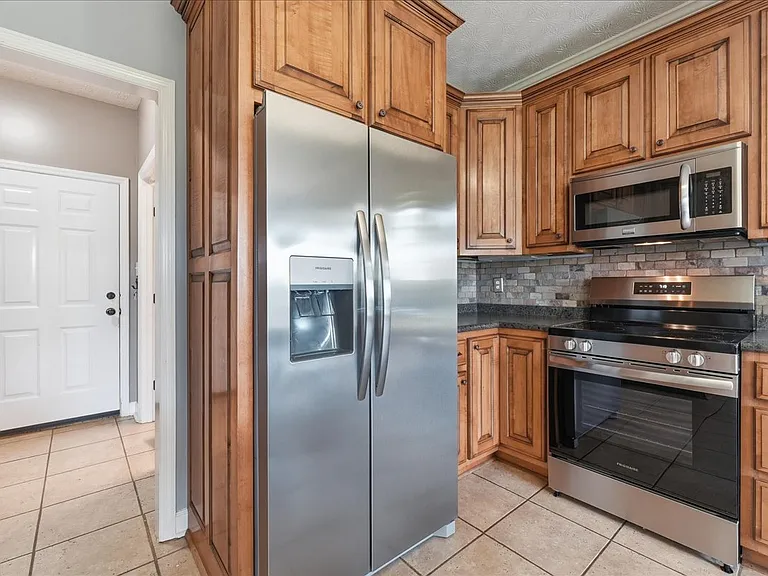 1205 Salem Rd SW — Photo 9