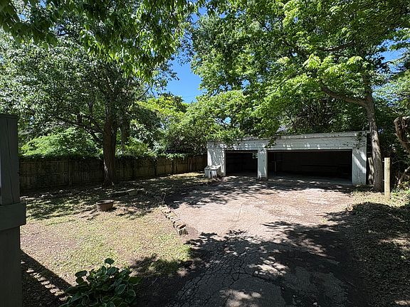 4th image of 43 Mentelle Park