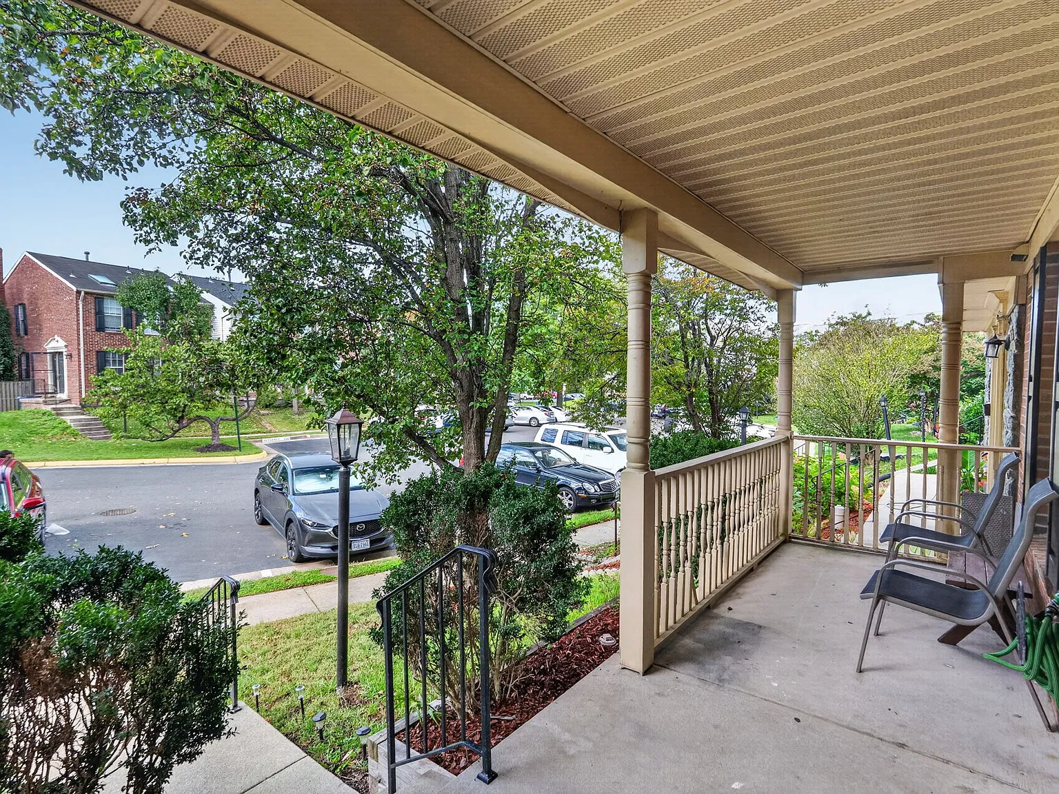 4 bed, 3.5 bath, 1280 sqft, $3,850 — Photo 2