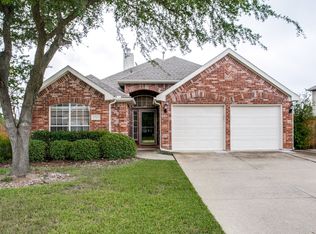 6722 Woodcrest Ln, Sachse, TX 75048