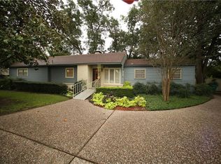 1130 Hillcrest Dr, Graham, TX 76450