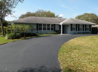 261 Country Club Dr, Tequesta, FL 33469