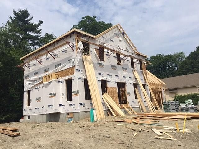 1st image of 183 Briarbrooke Ln