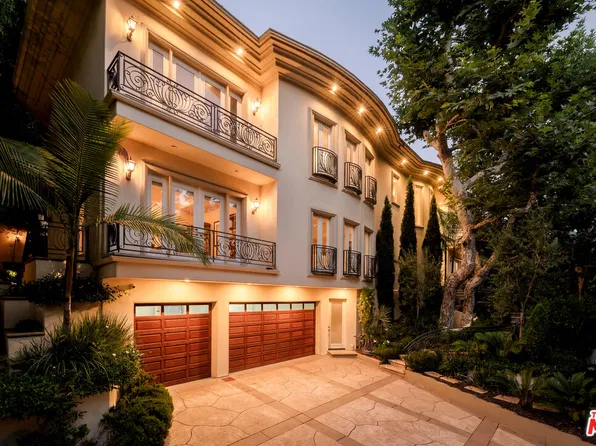 1350 Benedict Canyon Dr, Beverly Hills, CA 90210