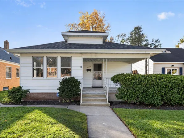 2618 Hartzer St, South Bend, IN 46628