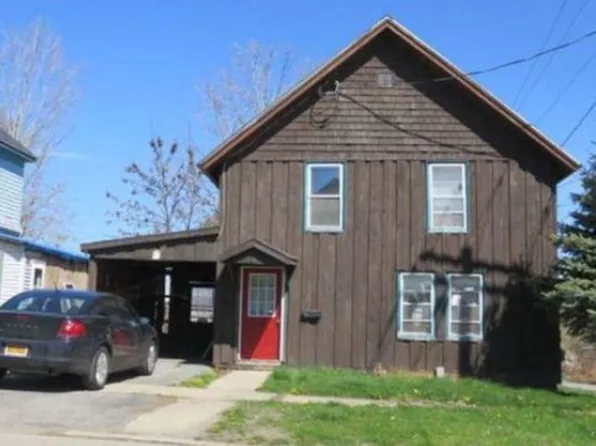 25 Rensselaer Ave, Ogdensburg, NY 13669