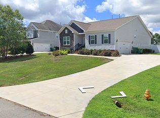 3176 Walker Ridge Dr, Walkertown, NC 27051