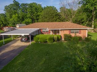 405 Far Hills Ln, Huntsville, TX 77320