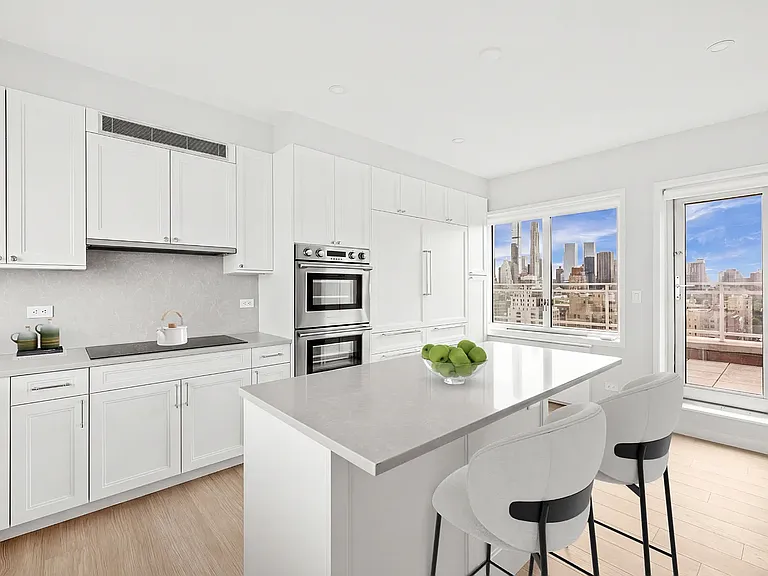 165 E 66th St #PHA — Photo 6