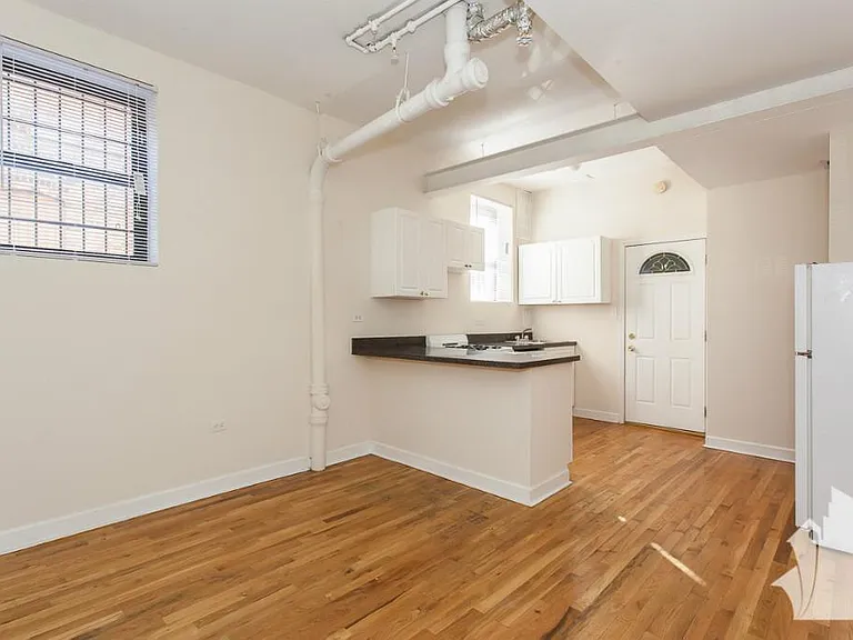 1103 W Wellington Ave #G — Photo 4