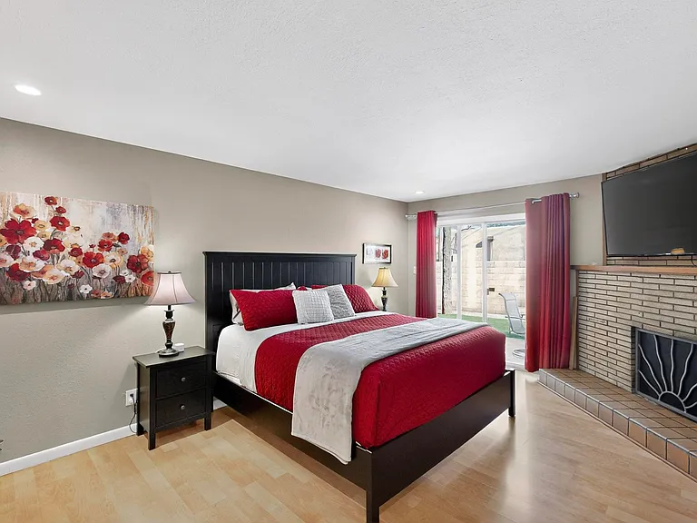 4715 Marquette Ave NE — Photo 14