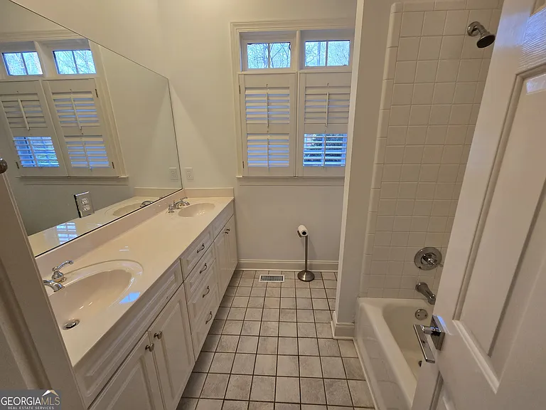 1256 Olde Lexington Rd — Photo 19