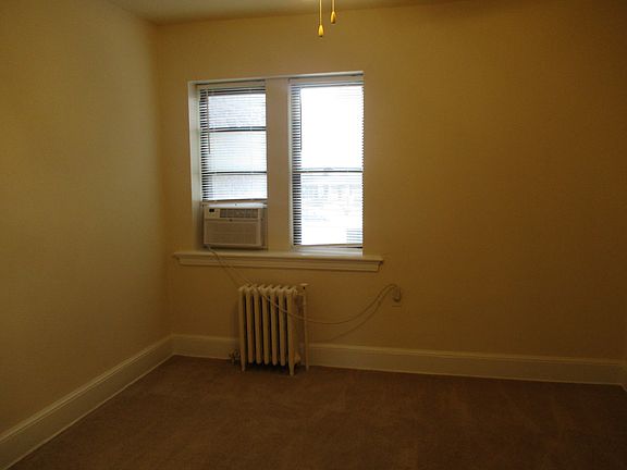 4th image of 3943 Granby St #G3