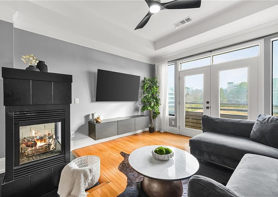1st image of 401 16th St NW Unit 1457
