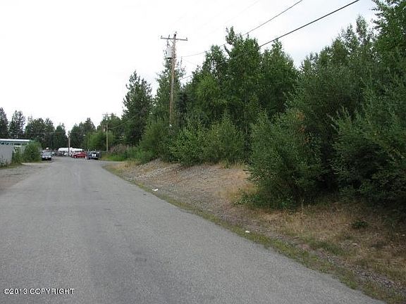 3rd image of 8538 Lake Otis Pkwy