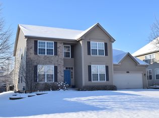 247 Chatsworth Ave, Sugar Grove, IL 60554