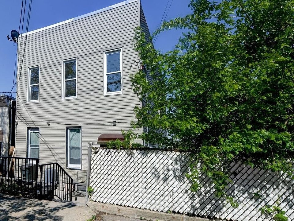 1st image of 1103 Grand Ave #1A