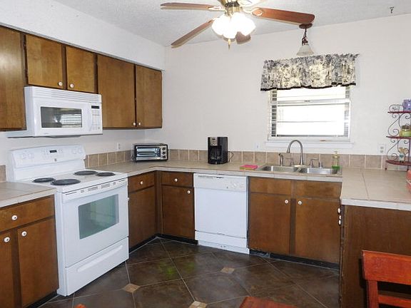 5th image of 4508 Thomason Dr