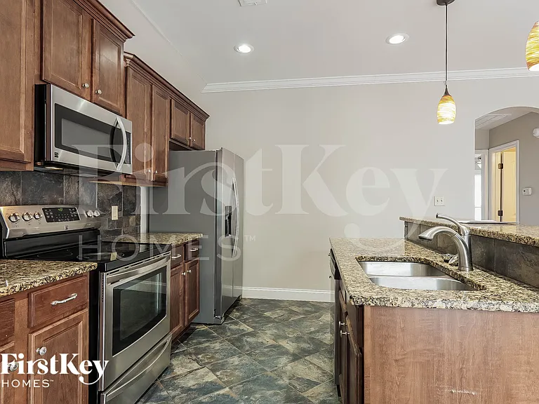 5179 Meadow Lake Cir — Photo 5