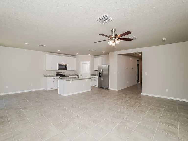 38899 Harlow Rose Dr — Photo 3
