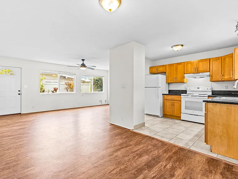 630 Wanaao Rd — Photo 31