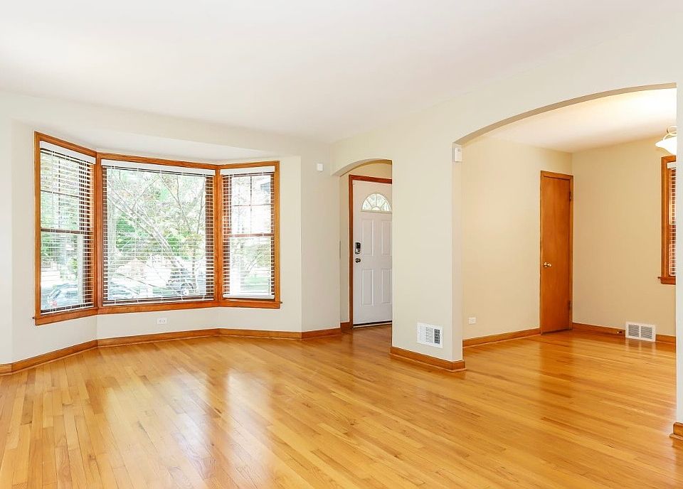 1st image of 1937 N Natoma Ave