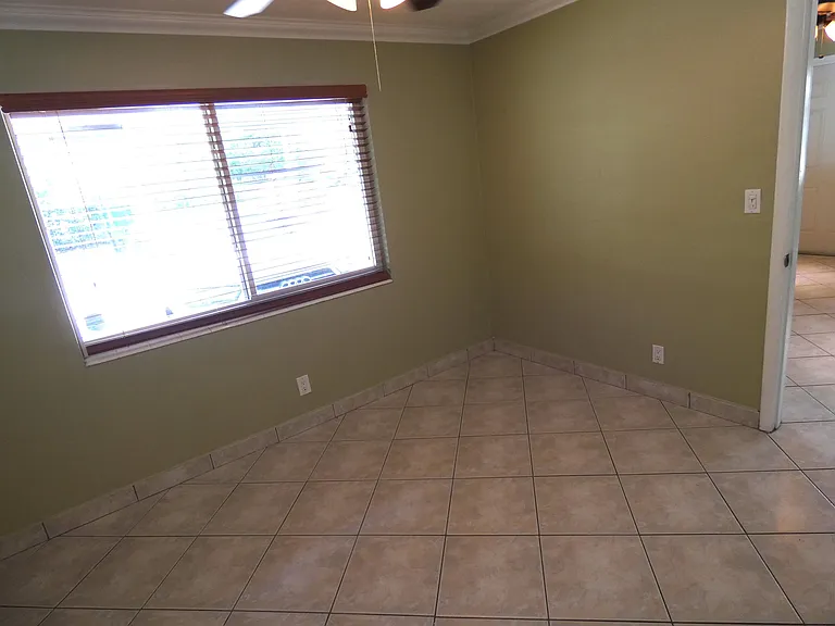 644 NE 16th Ave #1 — Photo 16