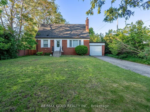 2015 Stanfield Rd, Mississauga, ON L4Y 1R2