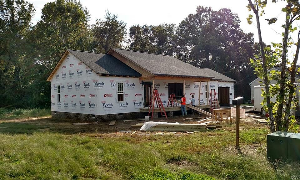 1st image of 152 W Liberty Farms Dr