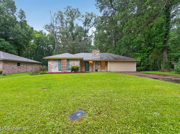 163 Holly Hill Dr, Jackson, MS 39212