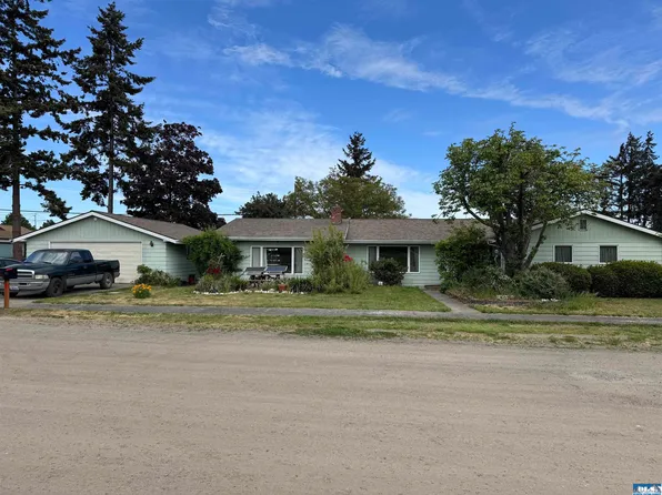 402G W Maple St, Sequim, WA 98382