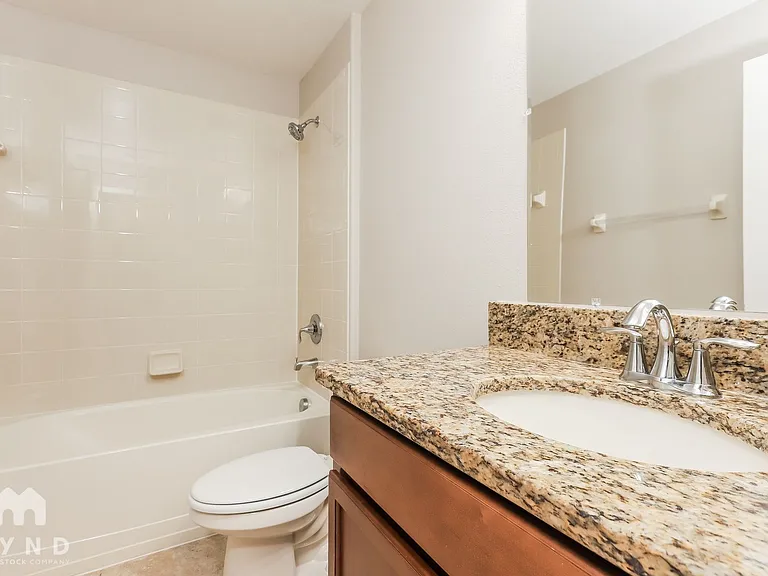 10313 Summer Azure Dr — Photo 13