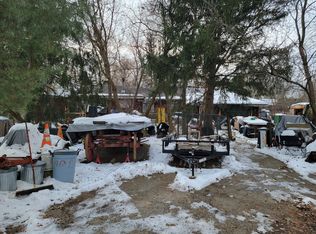 24W330 Central Ave, Roselle, IL