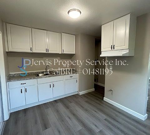 3rd image of 4920 Santa Ana St #1/2