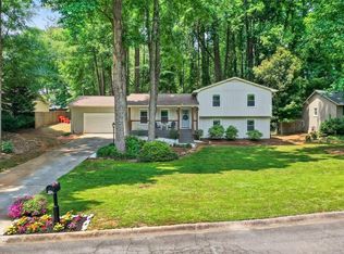 5341 Tall Oak Dr, Marietta, GA 30068