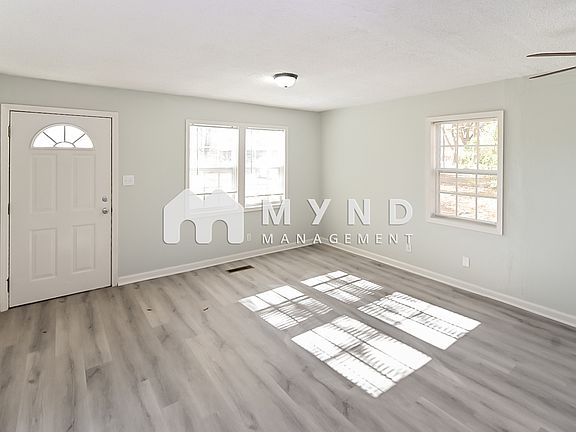 2nd image of 4600 Dogwood Mdws