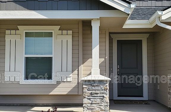 2nd image of 10679 W New Berlin Dr
