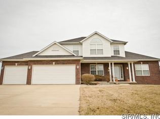 956 Country Pointe Ln, Marine, IL 62061