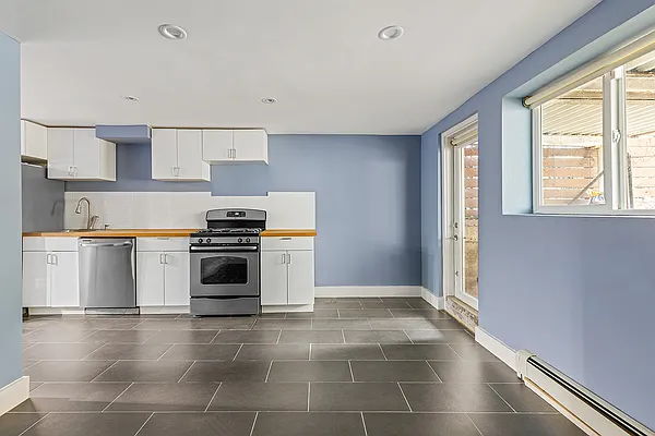 Sold by Compass | media 14