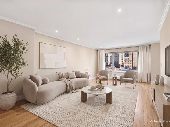 118 East 60th Street image 1 of 14