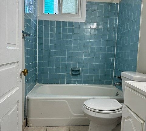 5th image of 547 Potomac Ave APT 1
