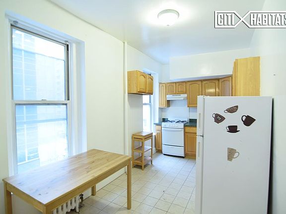 2nd image of 166 E 56th St APT 4D