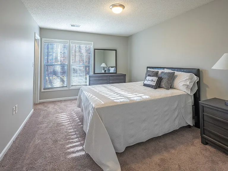 Summerlyn Place — Photo 86